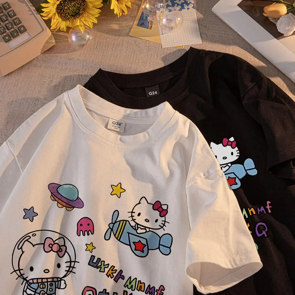 Oversize T-Shirt for Women with Hello Kitty Print