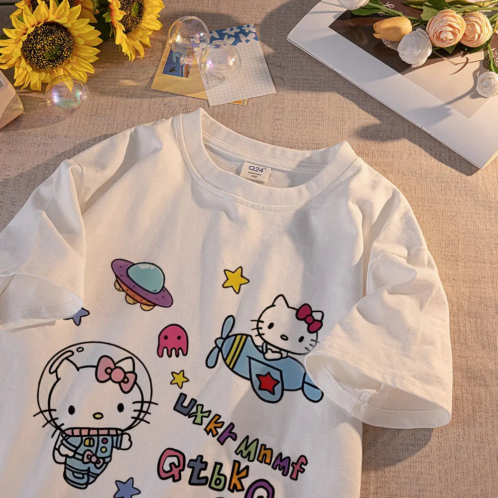 Oversize T-Shirt for Women with Hello Kitty Print